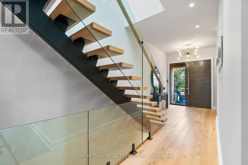 39 Oakwood Avenue N, Mississauga, photo 7