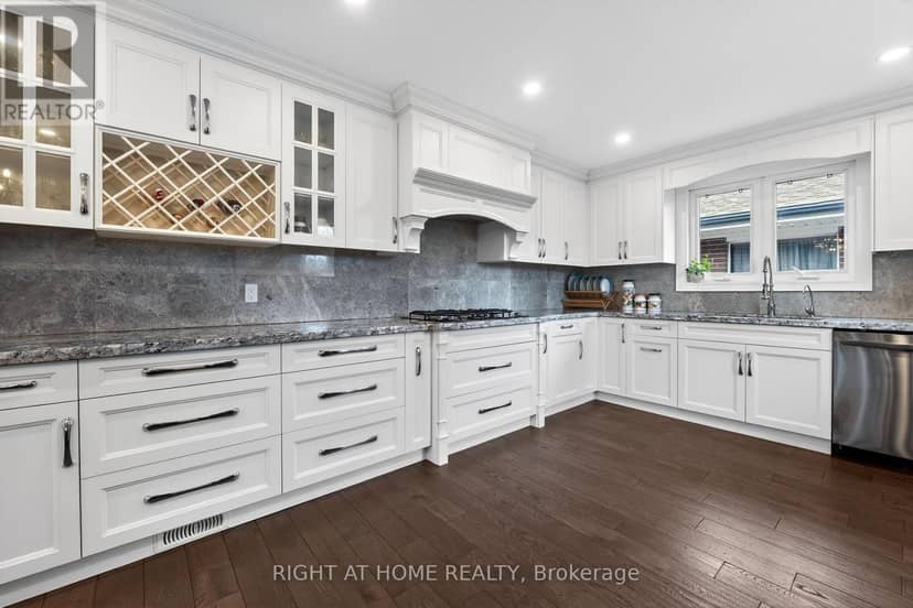 397 Maple Leaf Drive — photo 13 of 40