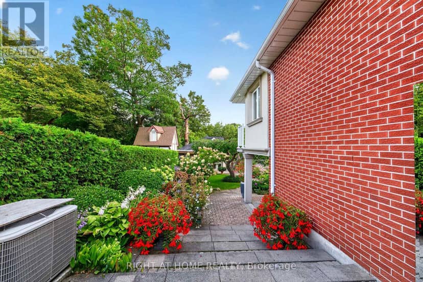 397 Maple Leaf Drive — photo 6 of 40