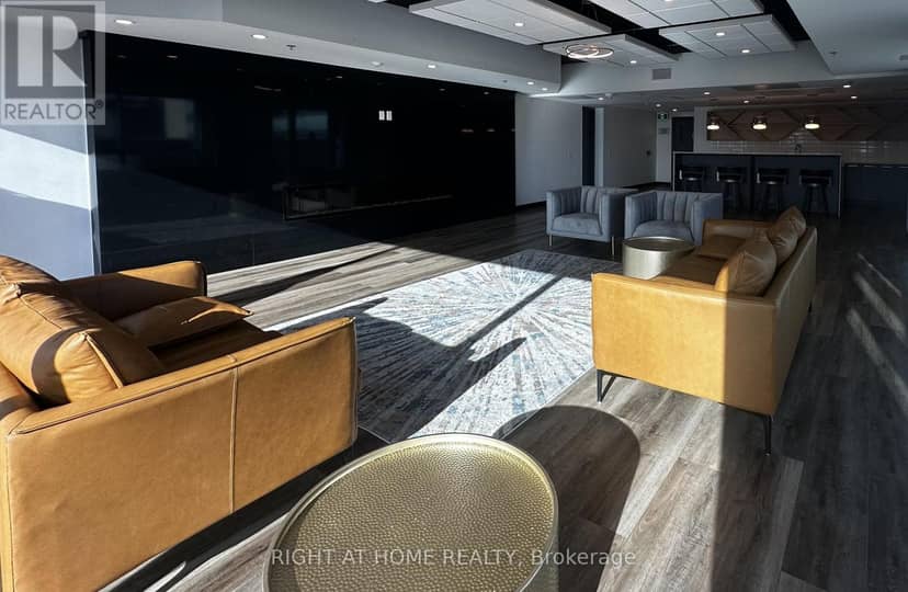 3910 - 60 Frederick Street — photo 12 of 14