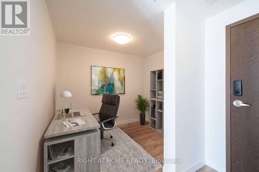 3910 - 60 Frederick Street — photo 6 of 14