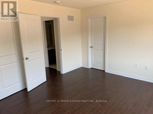 419 Black Cherry Crescent — photo 10 of 29