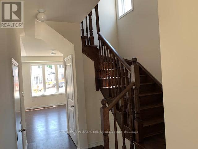 419 Black Cherry Crescent — photo 6 of 29