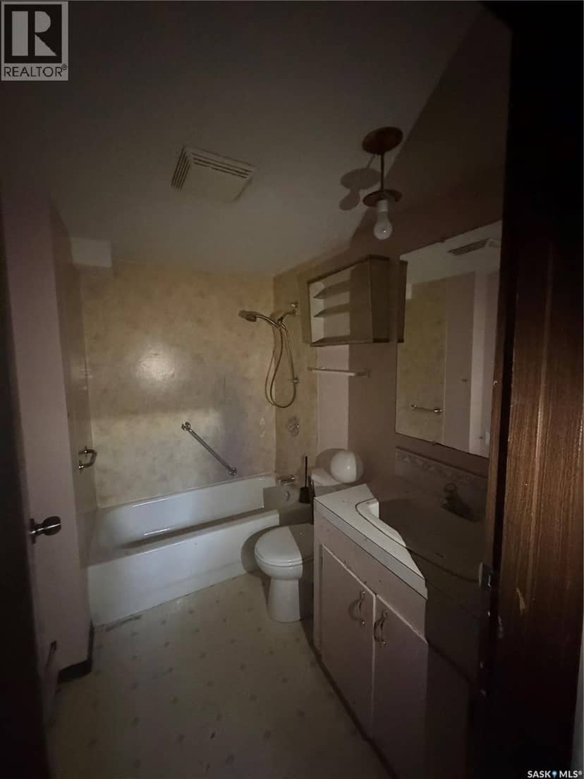 318 25th STREET E — photo 14 of 16