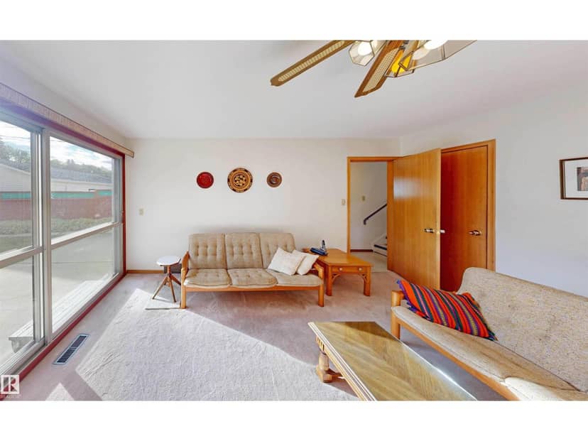 7923 Rowland Rd NW, Edmonton, photo 7