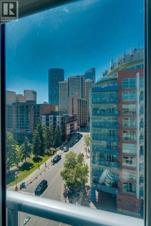 806, 118 Waterfront Court SW — photo 11 of 26