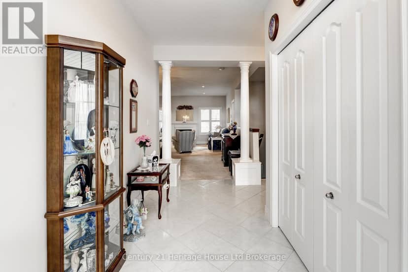 619 Fox Hollow Court — photo 7 of 40