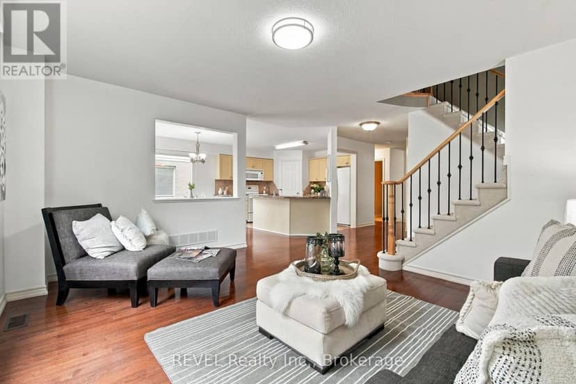 2097 Stornoway Street — photo 10 of 30