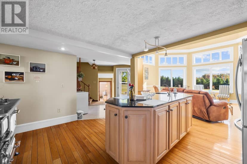 203 Ferry Road — photo 12 of 40