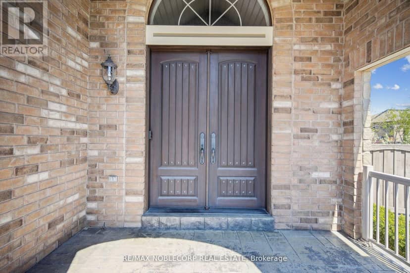 27 Gorman Avenue — photo 4 of 40