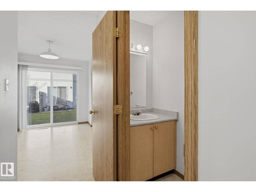 #408 610 King St — photo 14 of 38