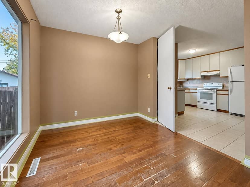 12204 40 AV NW, Edmonton, photo 4