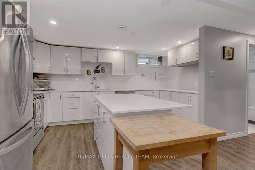 11 Courtney Road — photo 32 of 40