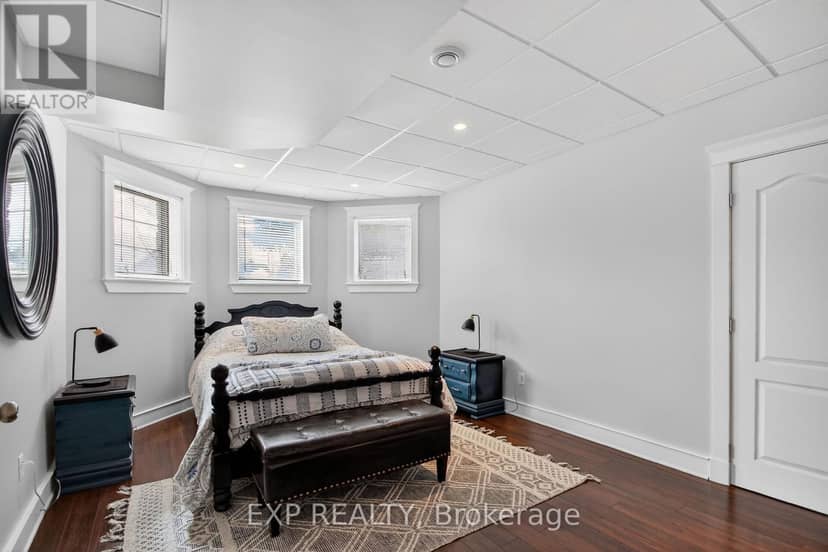 6715 Suncrest Drive — photo 37 of 40