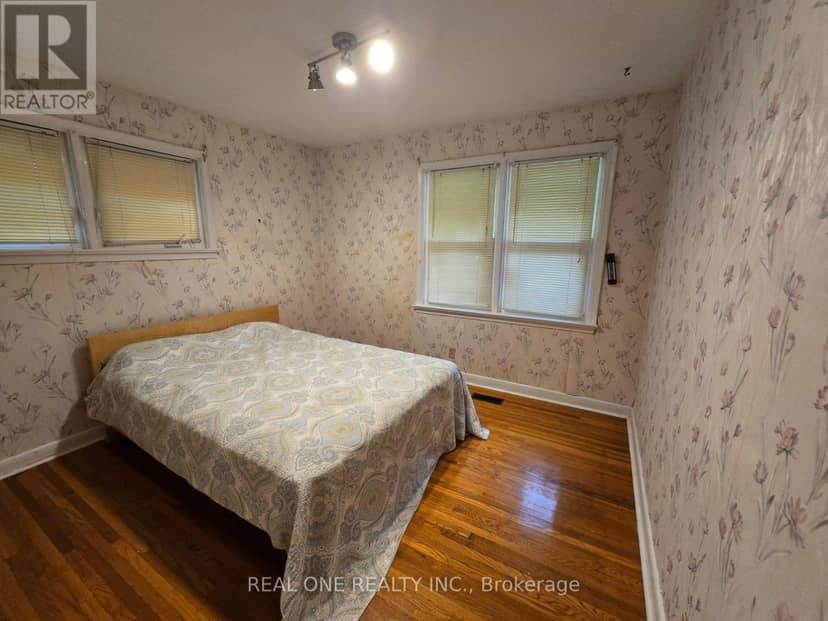 389 Kerrybrook Drive — photo 17 of 39