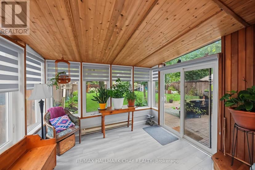66 Hutchinson Drive — photo 12 of 40