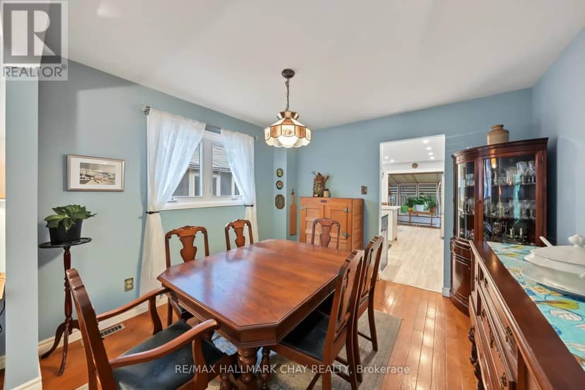 66 Hutchinson Drive — photo 15 of 40