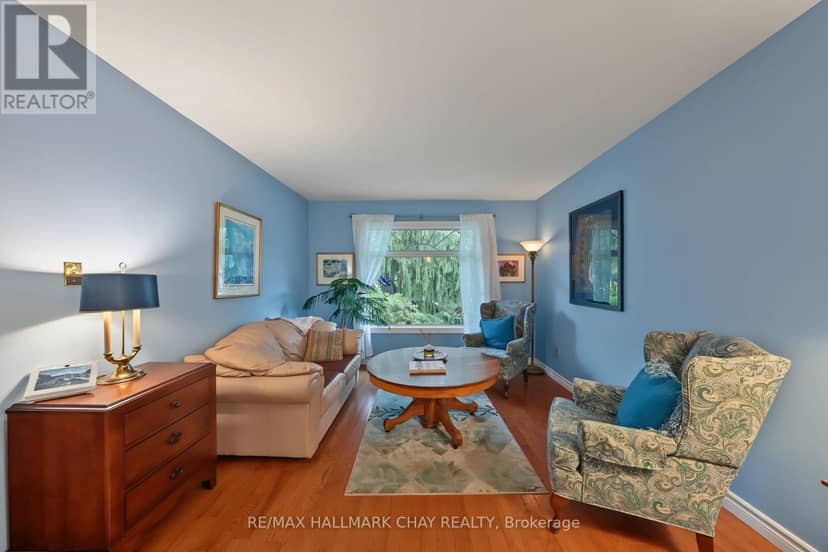 66 Hutchinson Drive — photo 17 of 40