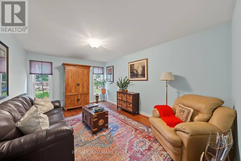 66 Hutchinson Drive — photo 19 of 40