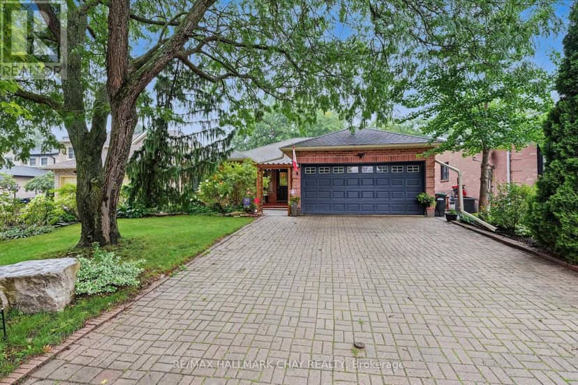 66 Hutchinson Drive — photo 2 of 40