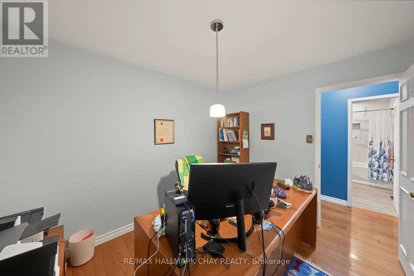 66 Hutchinson Drive — photo 20 of 40