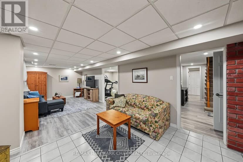 66 Hutchinson Drive — photo 35 of 40