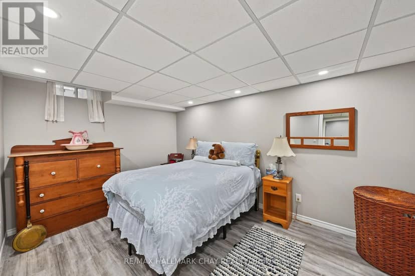 66 Hutchinson Drive — photo 36 of 40