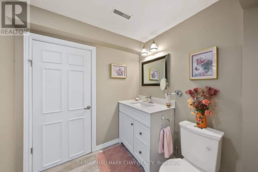 66 Hutchinson Drive — photo 37 of 40