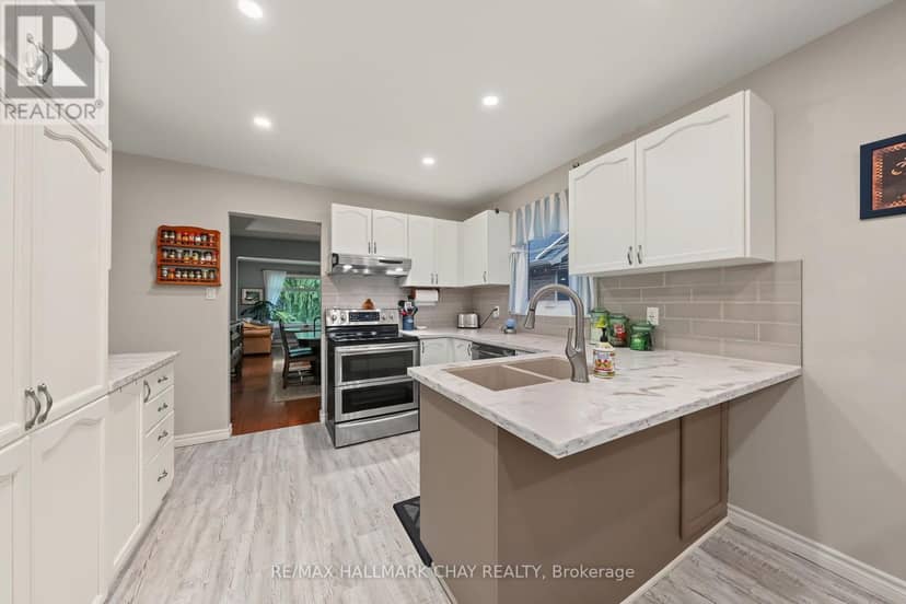 66 Hutchinson Drive — photo 5 of 40