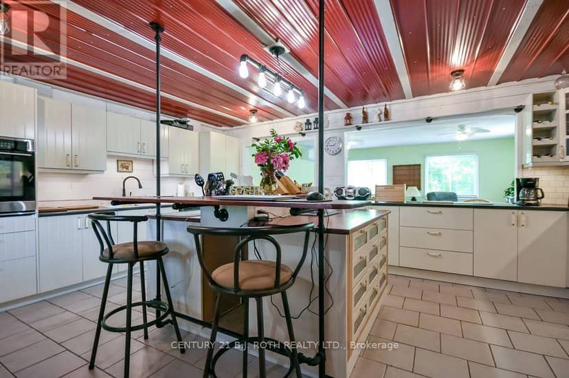 12 Patricia Drive — photo 18 of 40