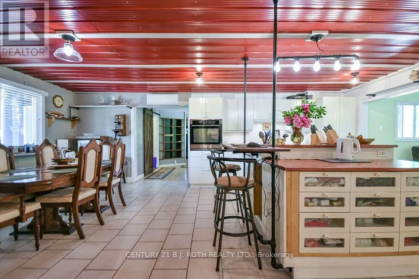 12 Patricia Drive — photo 31 of 40
