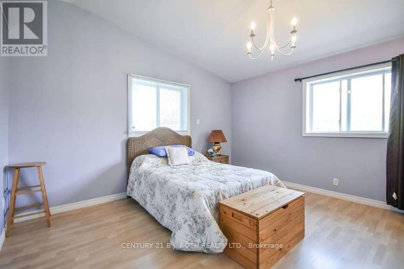 12 Patricia Drive — photo 33 of 40