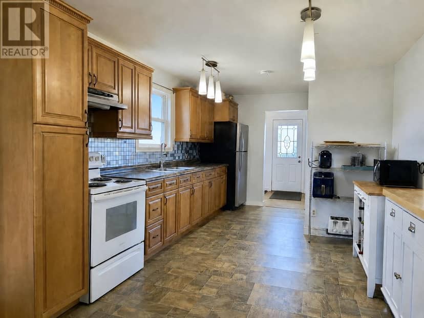 80 FARM Road — photo 12 of 23