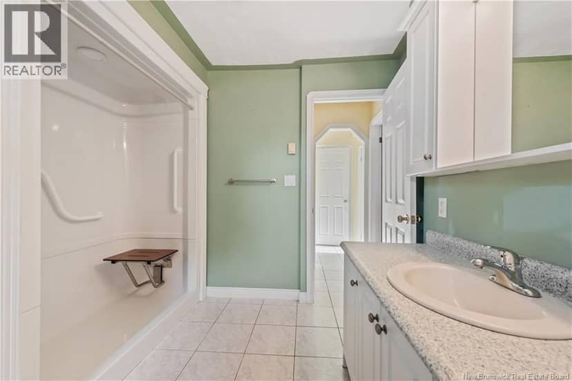 1193 Saint-Charles Sud — photo 19 of 40
