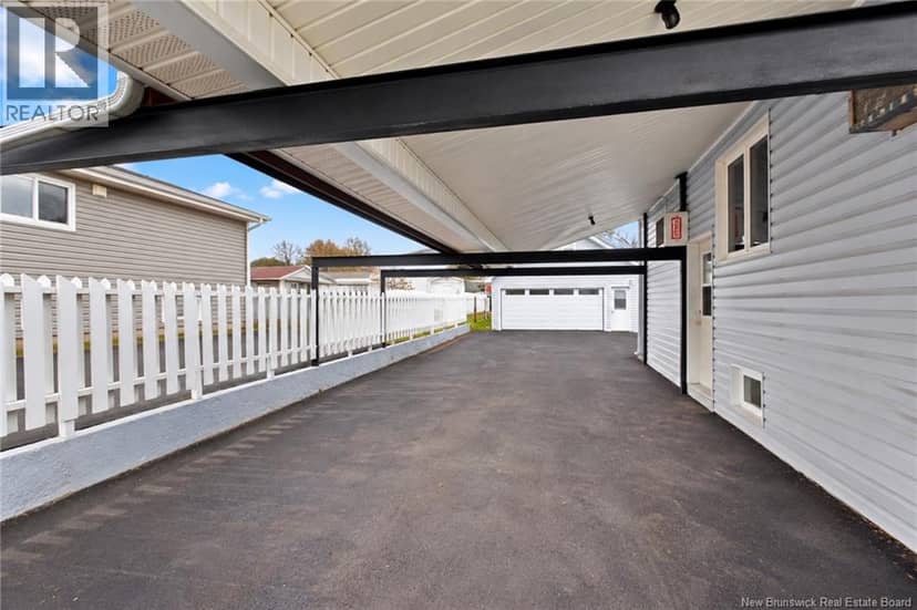 23 Harding Drive — photo 39 of 40