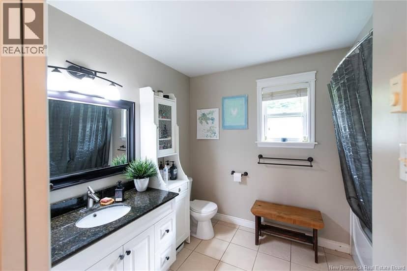 10 Queensbury Drive — photo 14 of 37
