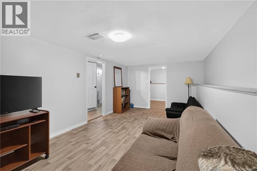 133 Willis Street — photo 4 of 40
