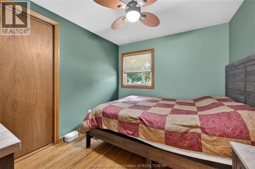 944 McNaughton Avenue — photo 16 of 32