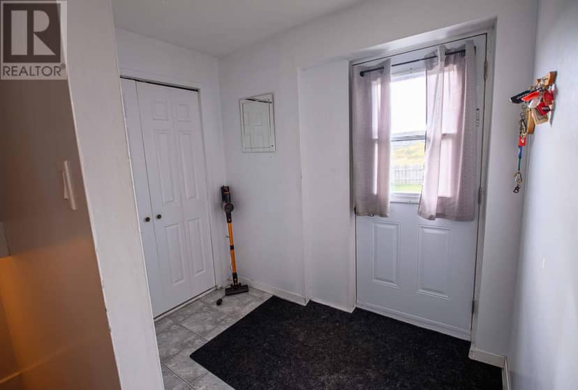 954 Cashin Crescent — photo 12 of 40
