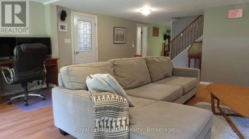 164 Edward Street — photo 18 of 40