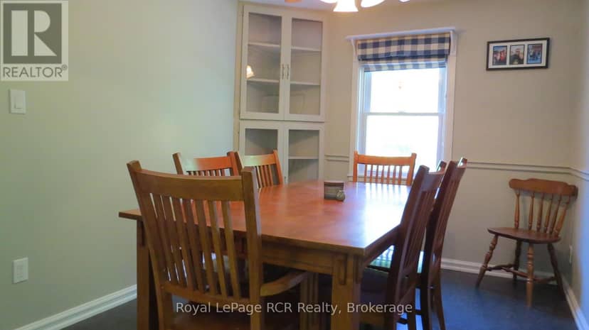 164 Edward Street — photo 27 of 40