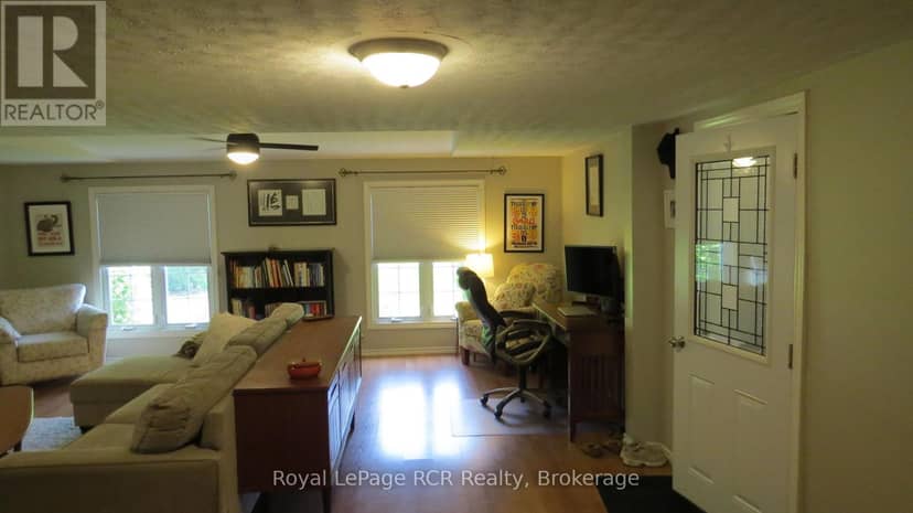 164 Edward Street — photo 37 of 40