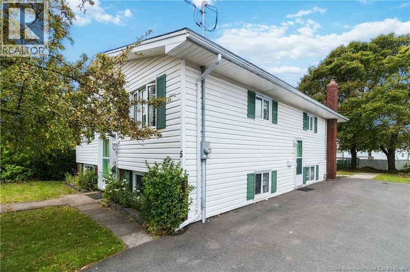 7 James Street — photo 1 of 16