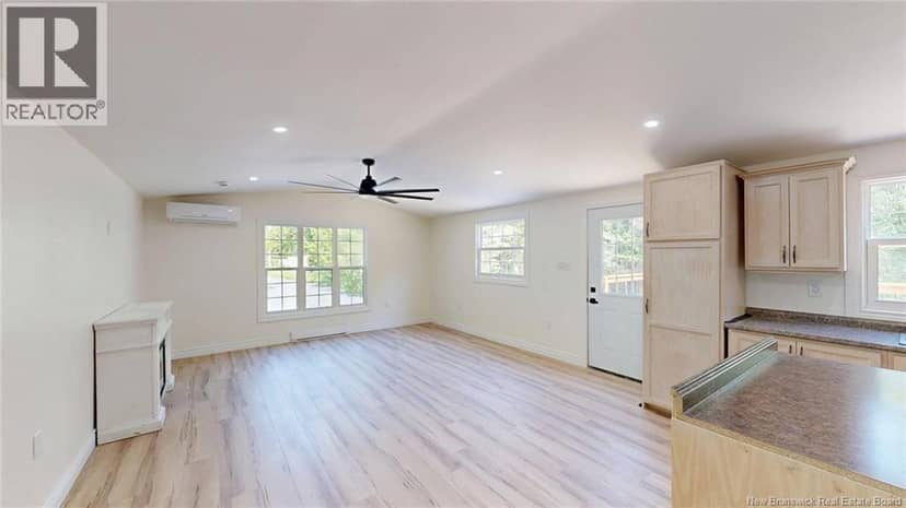 494 Broad Road — photo 5 of 19