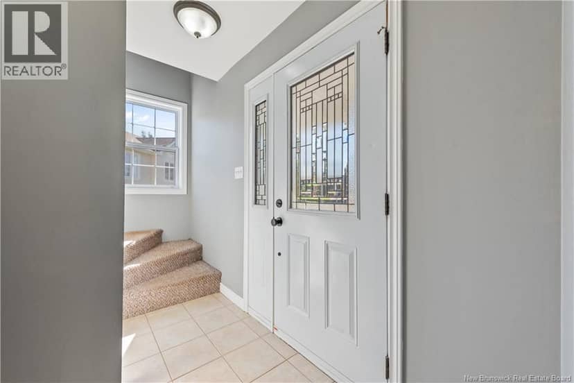 96 Nicolas Street — photo 3 of 26