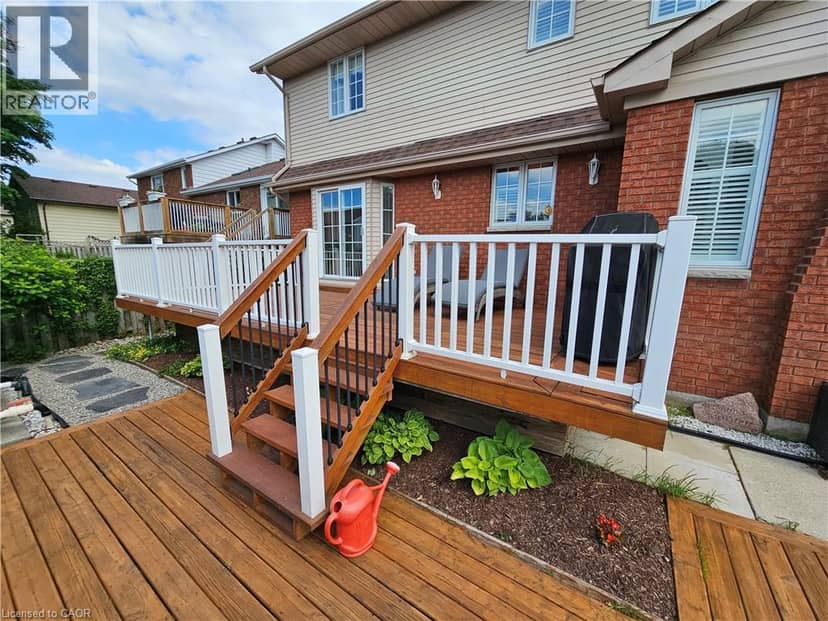 120 LYNNDALE Road — photo 37 of 40