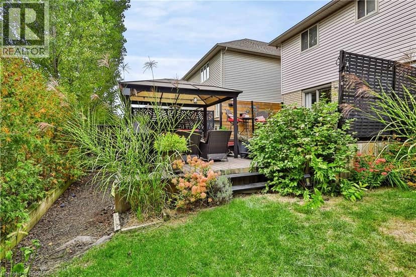 48 HOLKHAM Avenue — photo 33 of 40