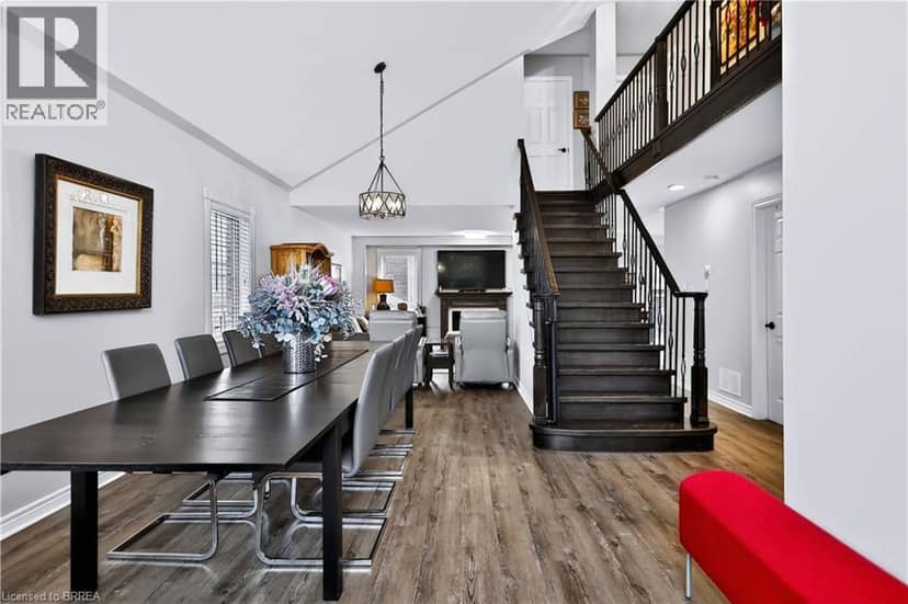 48 HOLKHAM Avenue — photo 4 of 40