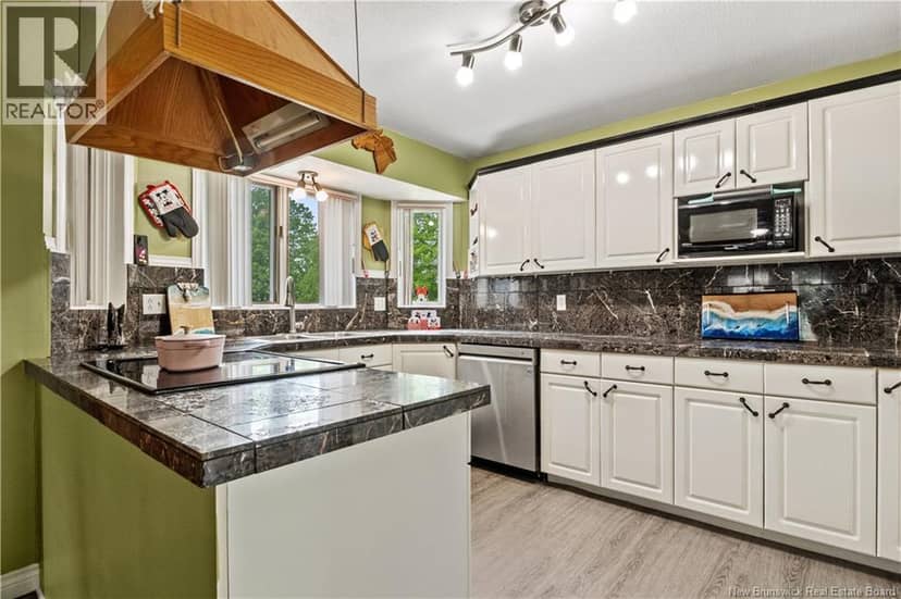310 Ch Johnson Rd — photo 9 of 40
