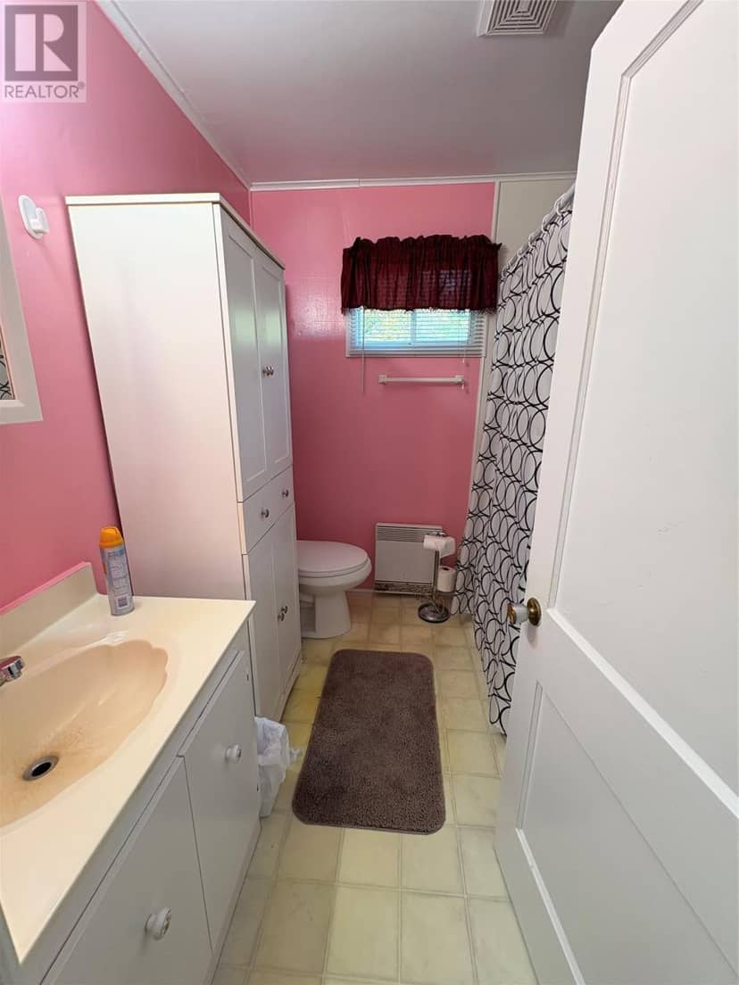 38 BROOK Street — photo 11 of 17